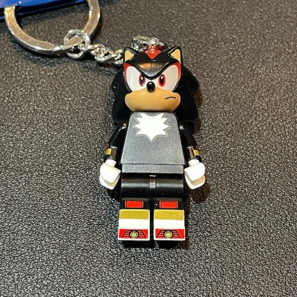 LEGO 854302 Sonic The Hedgehog Shadow Keychain New with Tags - Picture 3 of 12